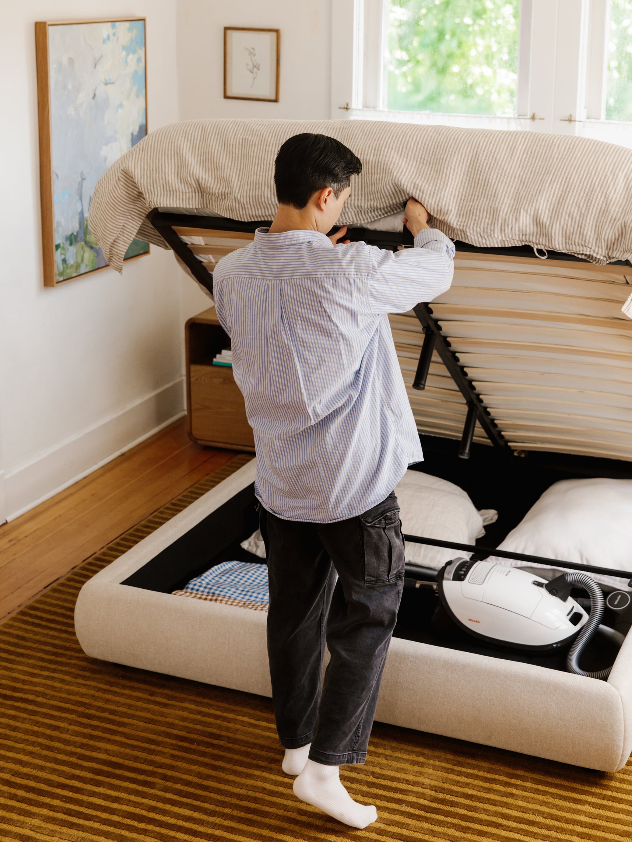 Dream Storage Bed, Queen, Latte