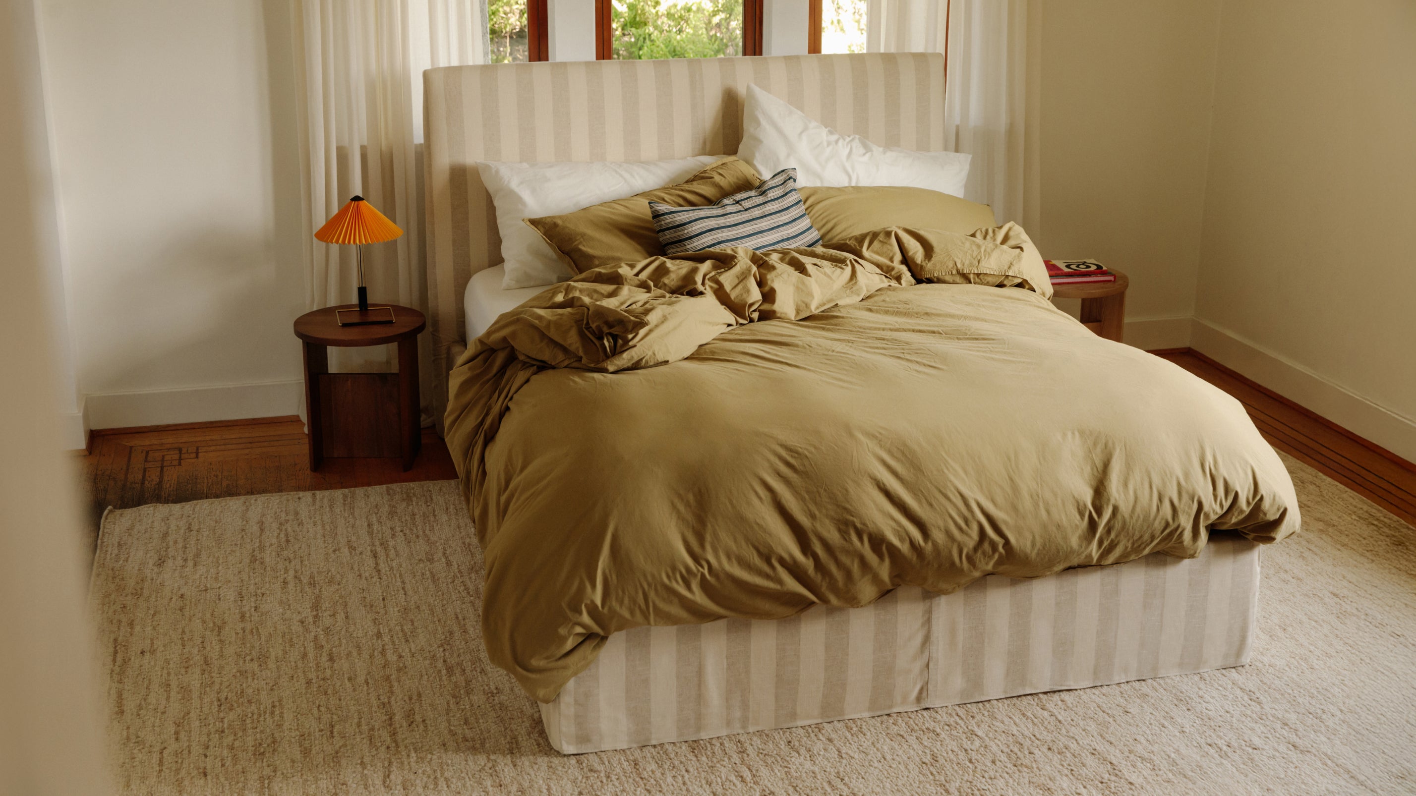 Wave Storage Bed, Queen, Dover Stripe - Sundays Company CanadaBED-RN-018-180-0