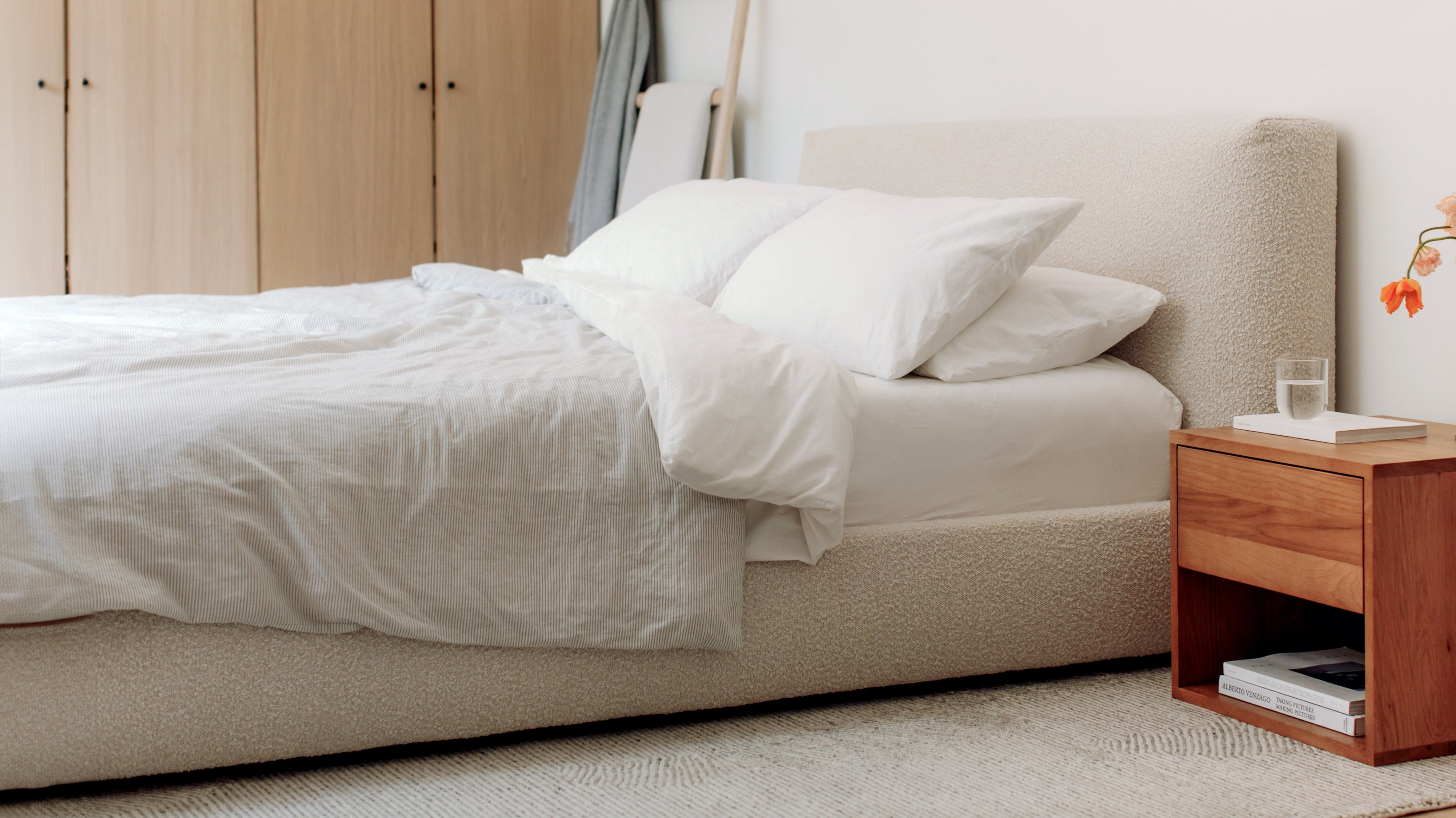 Dream Bed, Queen, Cream Boucle