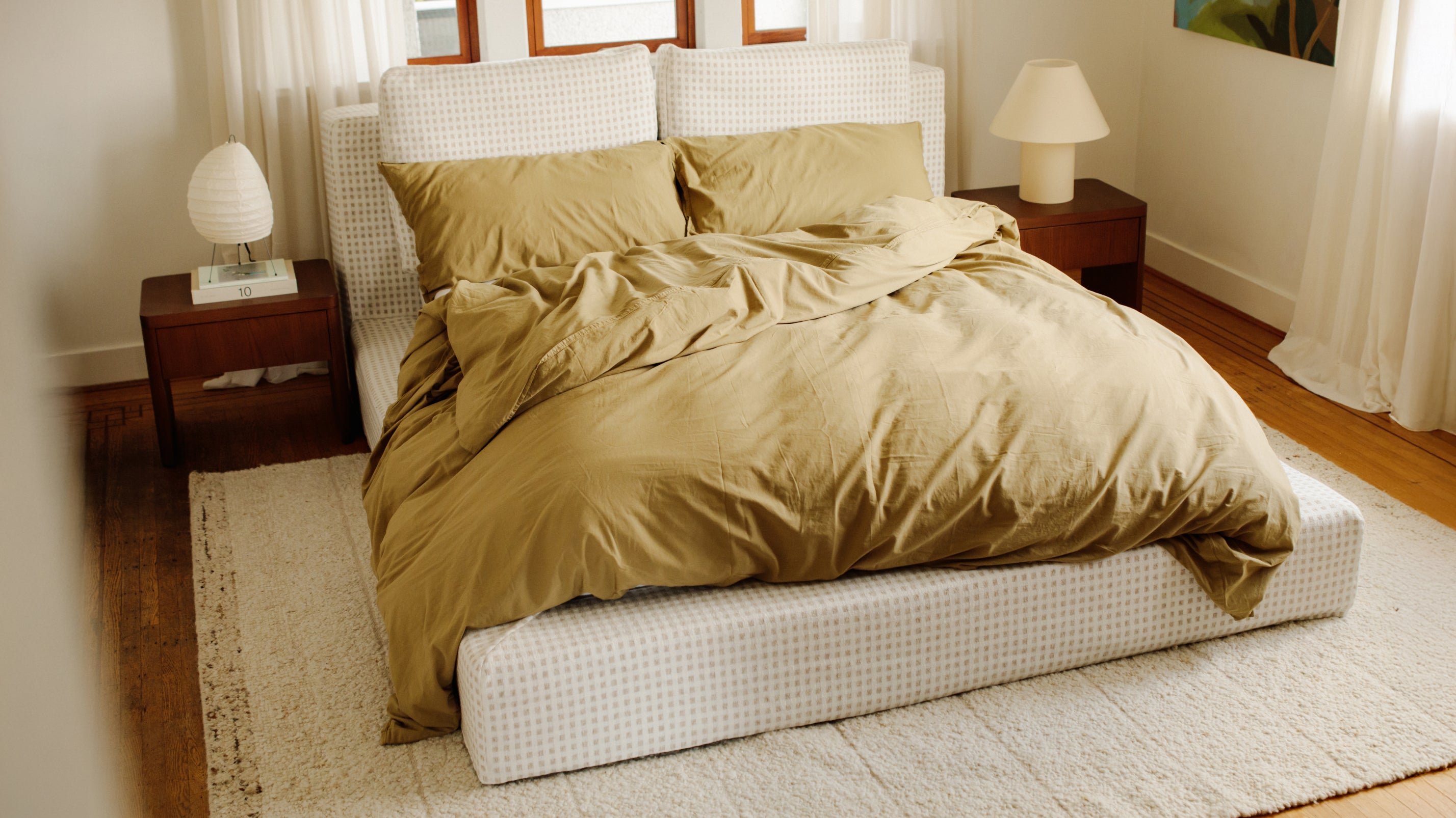 Movie Night™ Storage Bed, Queen, Latte - Sundays Company CanadaBED-RN-036-021-0