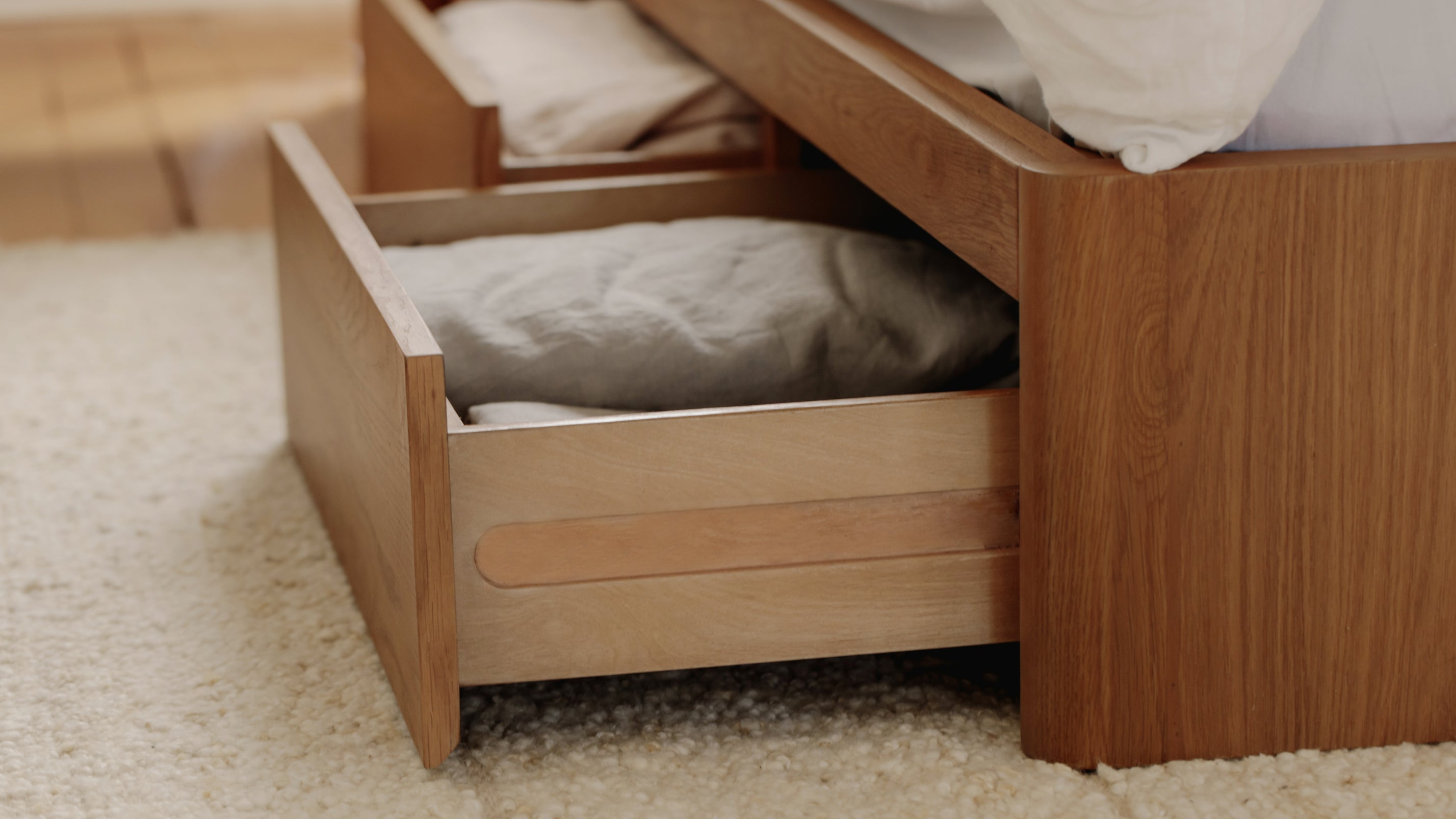 Form Storage Bed, Queen, White Oak