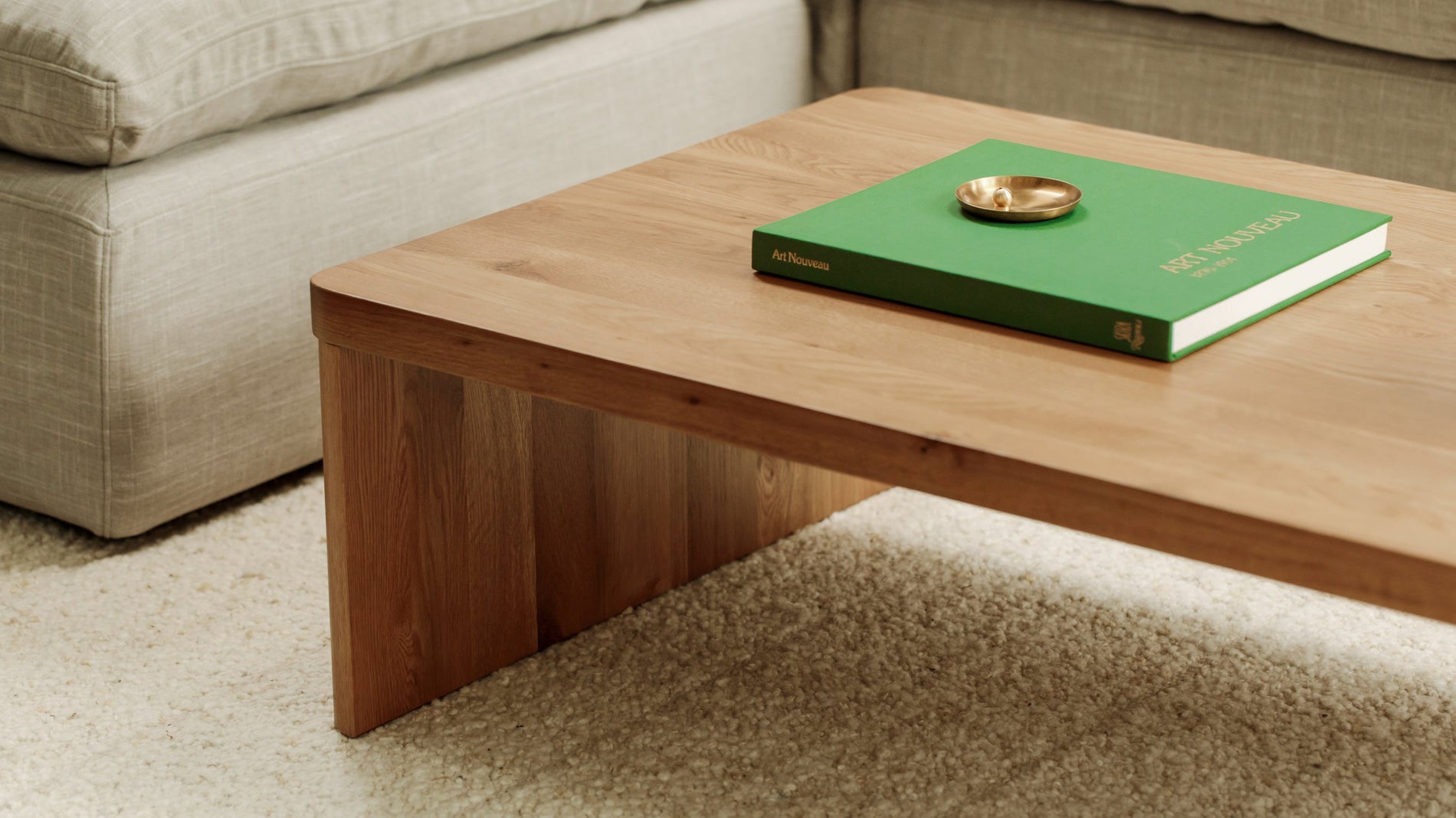 Form Coffee Table, White Oak_image