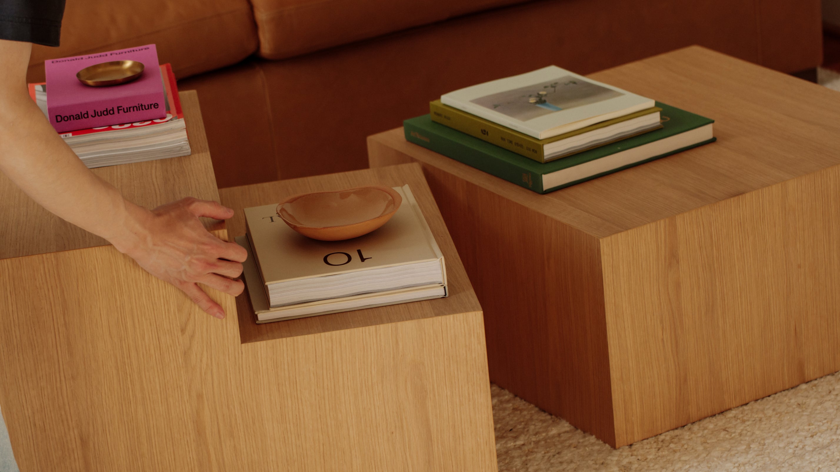 Align Coffee Table, Regular, Carrara Marble
