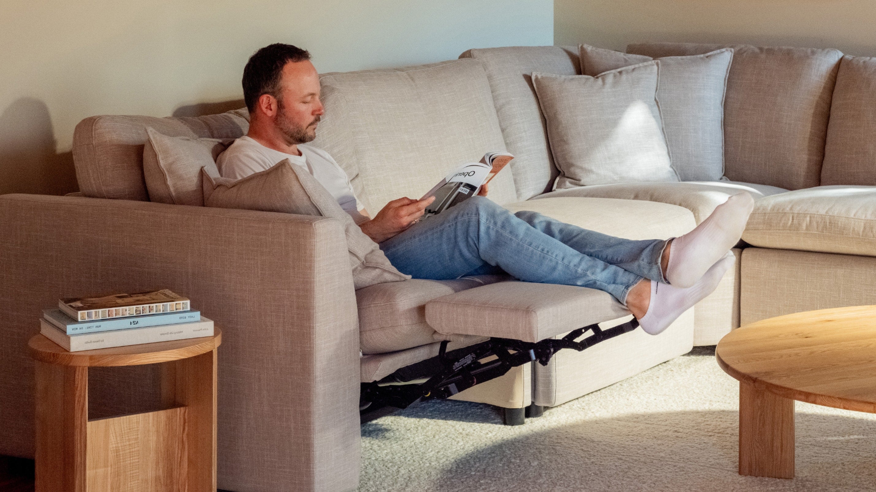 Lift Off Corner Chair, Light Pebble - Sundays Company CanadaCOR-YJ-010-029