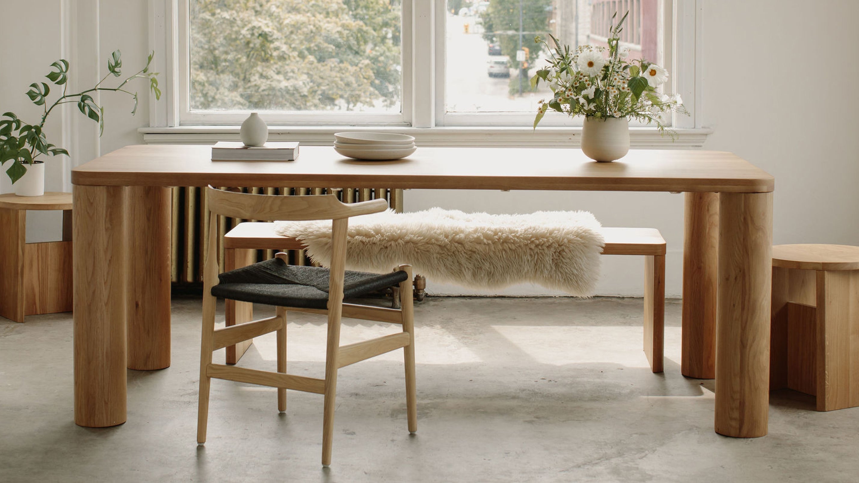 Field Dining Table, Seats 8 - 10 People, Oak - Sundays Company CanadaDIN-BC-007-050-0