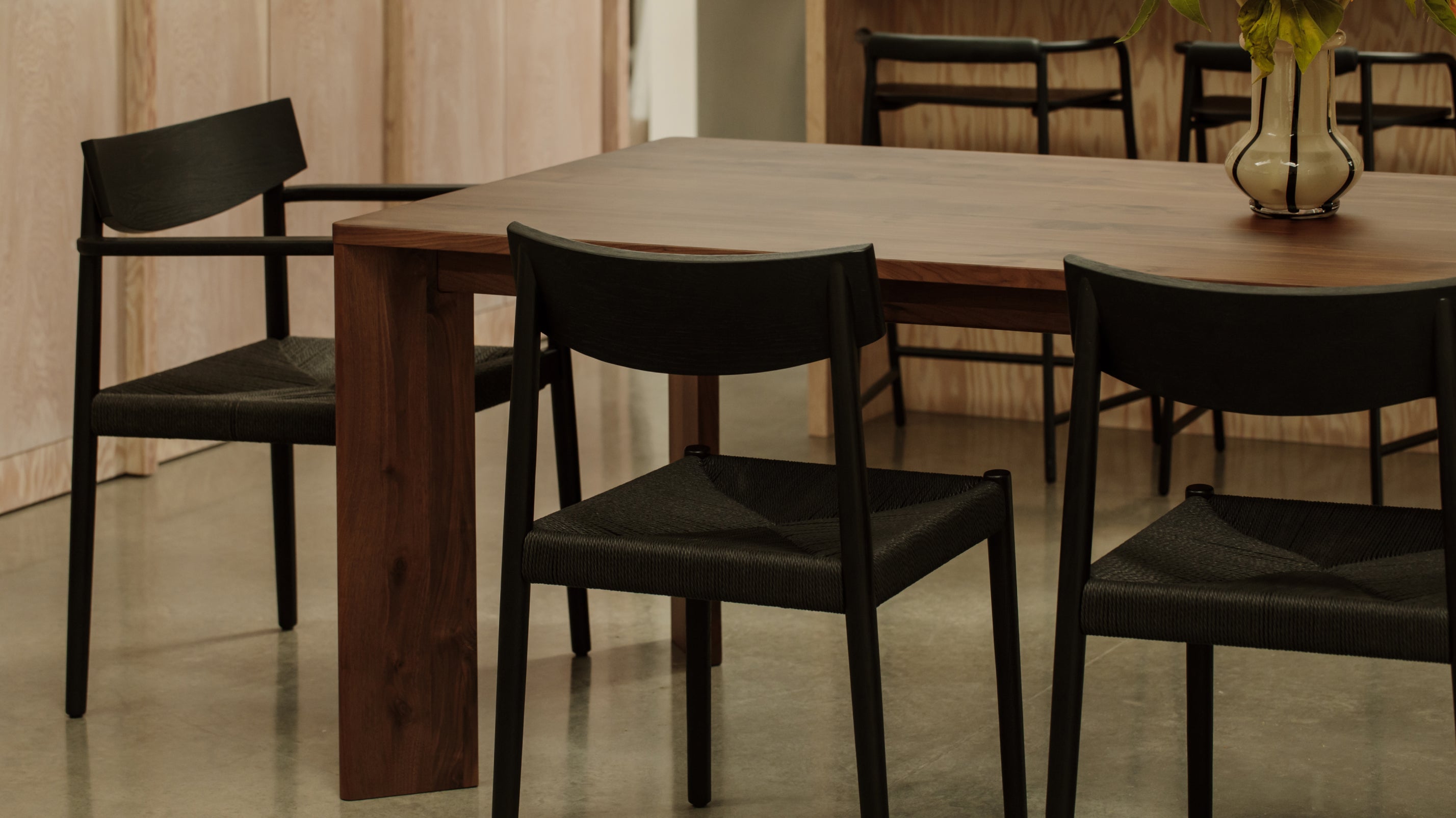 Frame Dining Table, Seats 4 - 6 People, American Walnut - Sundays Company CanadaDIN-BC-016-051