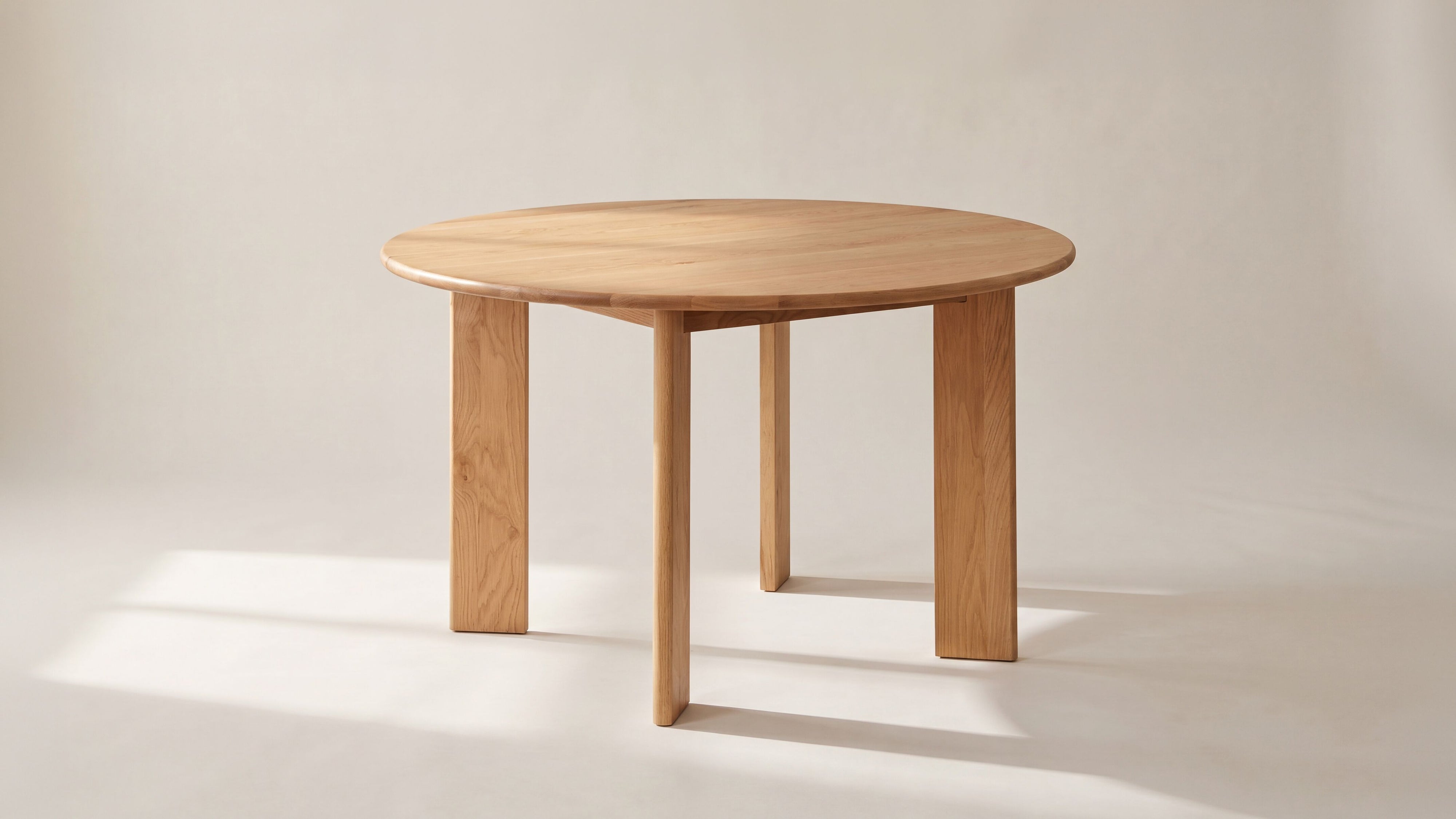 Frame Round Dining Table, Seats 4-5, Oak