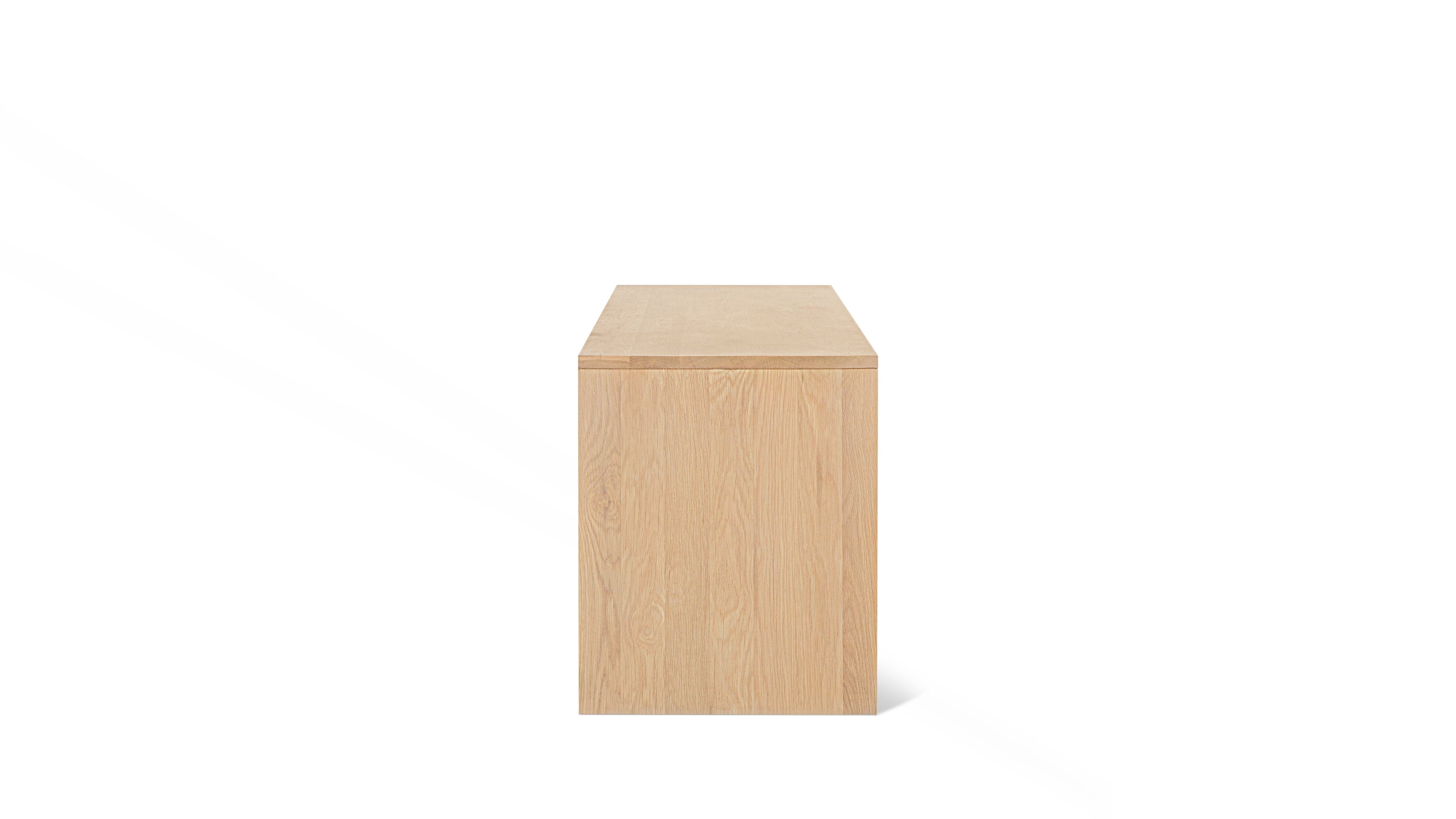 Everyday Media Unit, Pale Oak