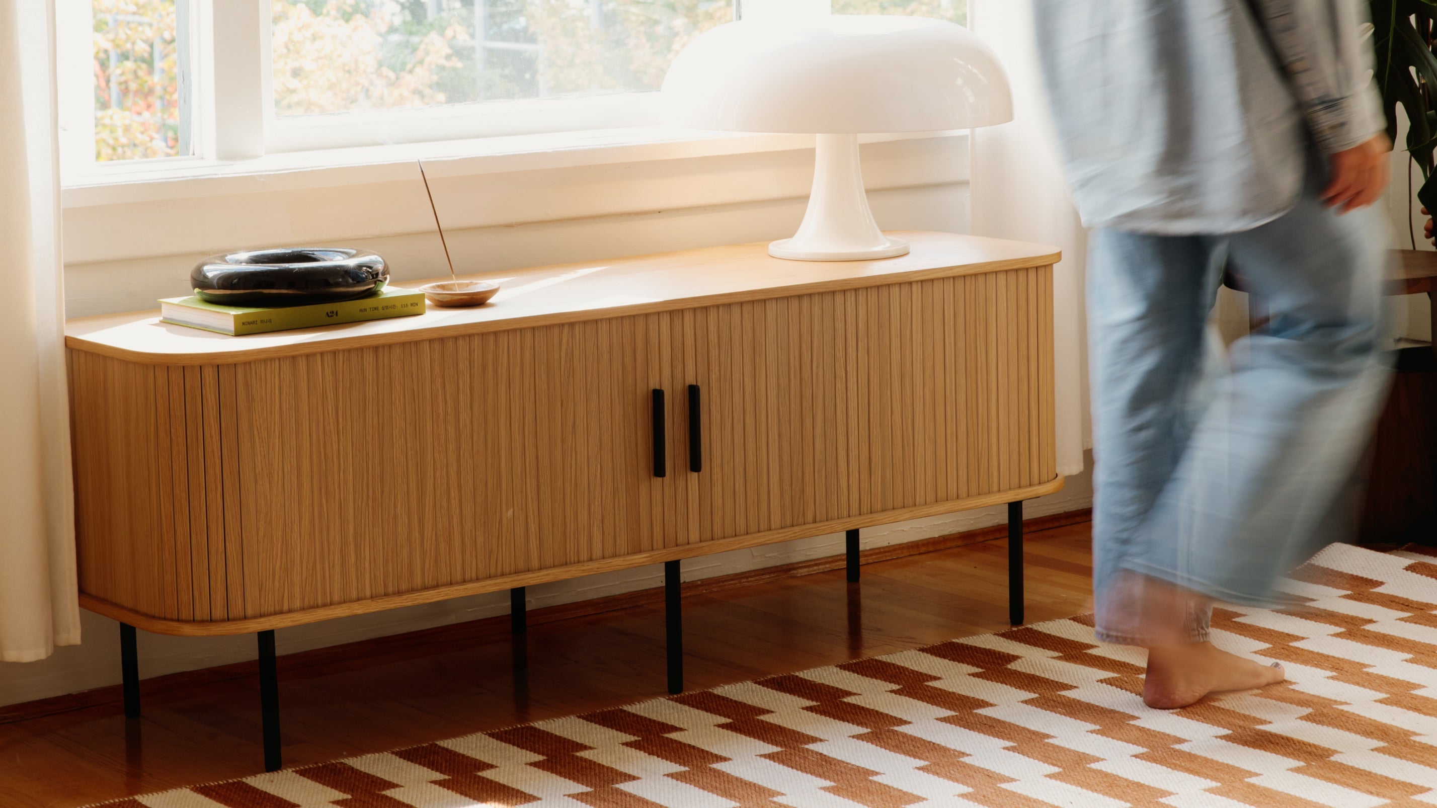 Easy Edge Media Unit, White Oak