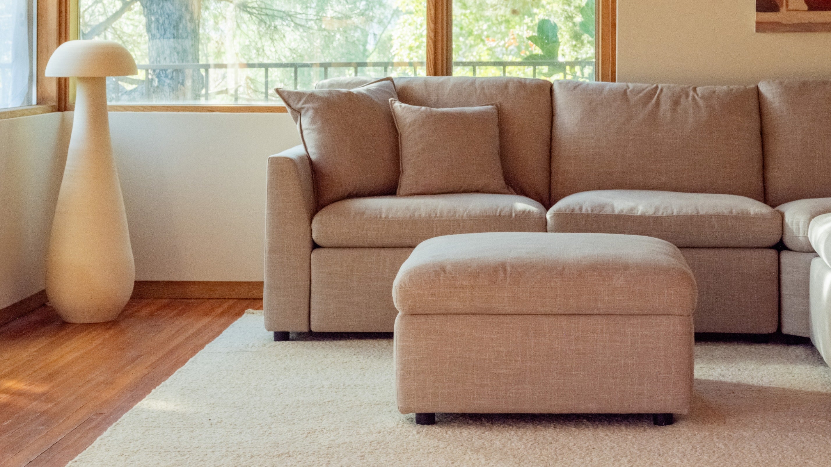 Lift Off Storage Ottoman, Light Pebble - Sundays Company CanadaOTT-YJ-012-029