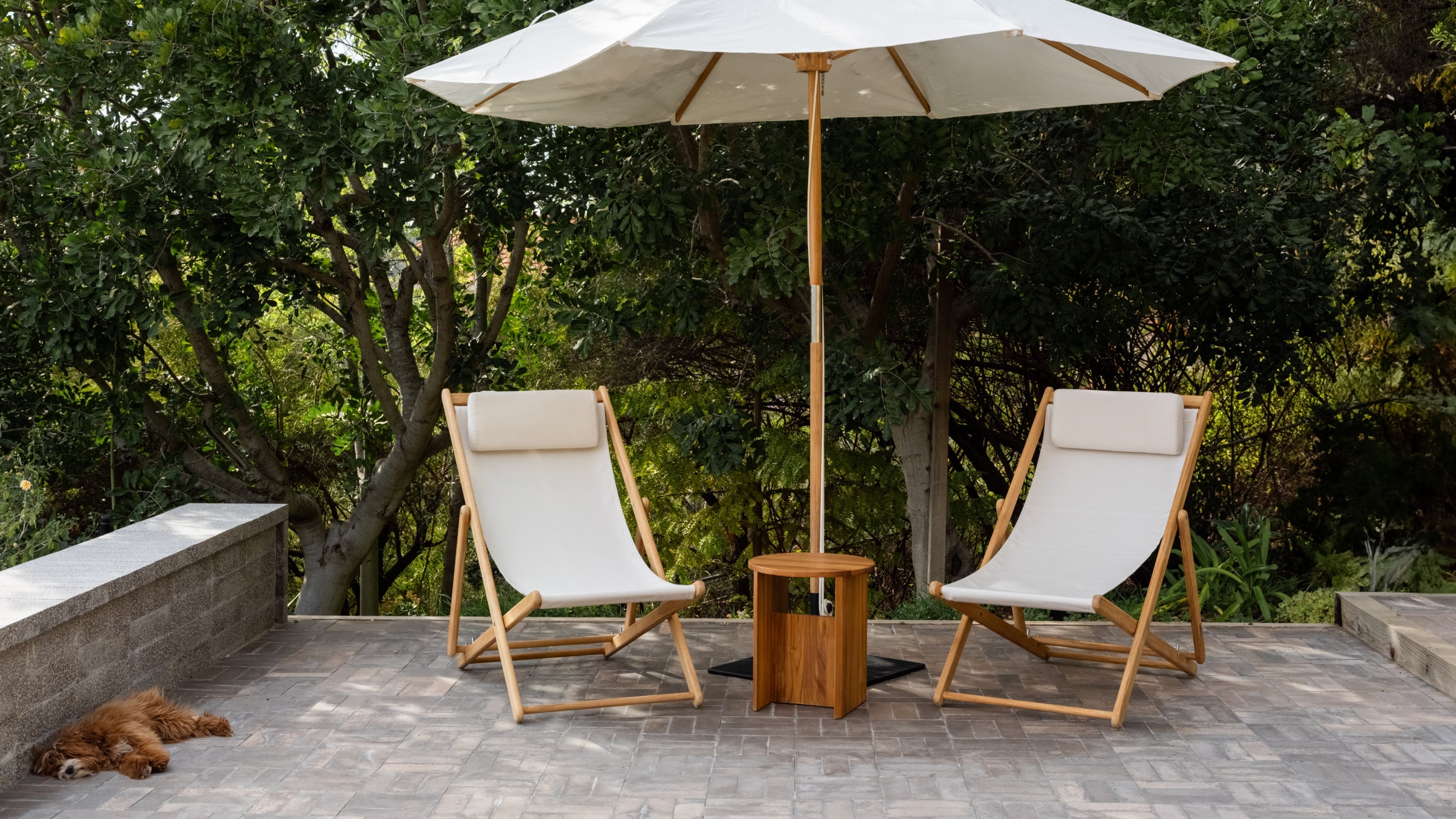 Settle In Outdoor Patio Chair, Large, Scarlet Stripe - Sundays Company CanadaOUT-YB-002-110