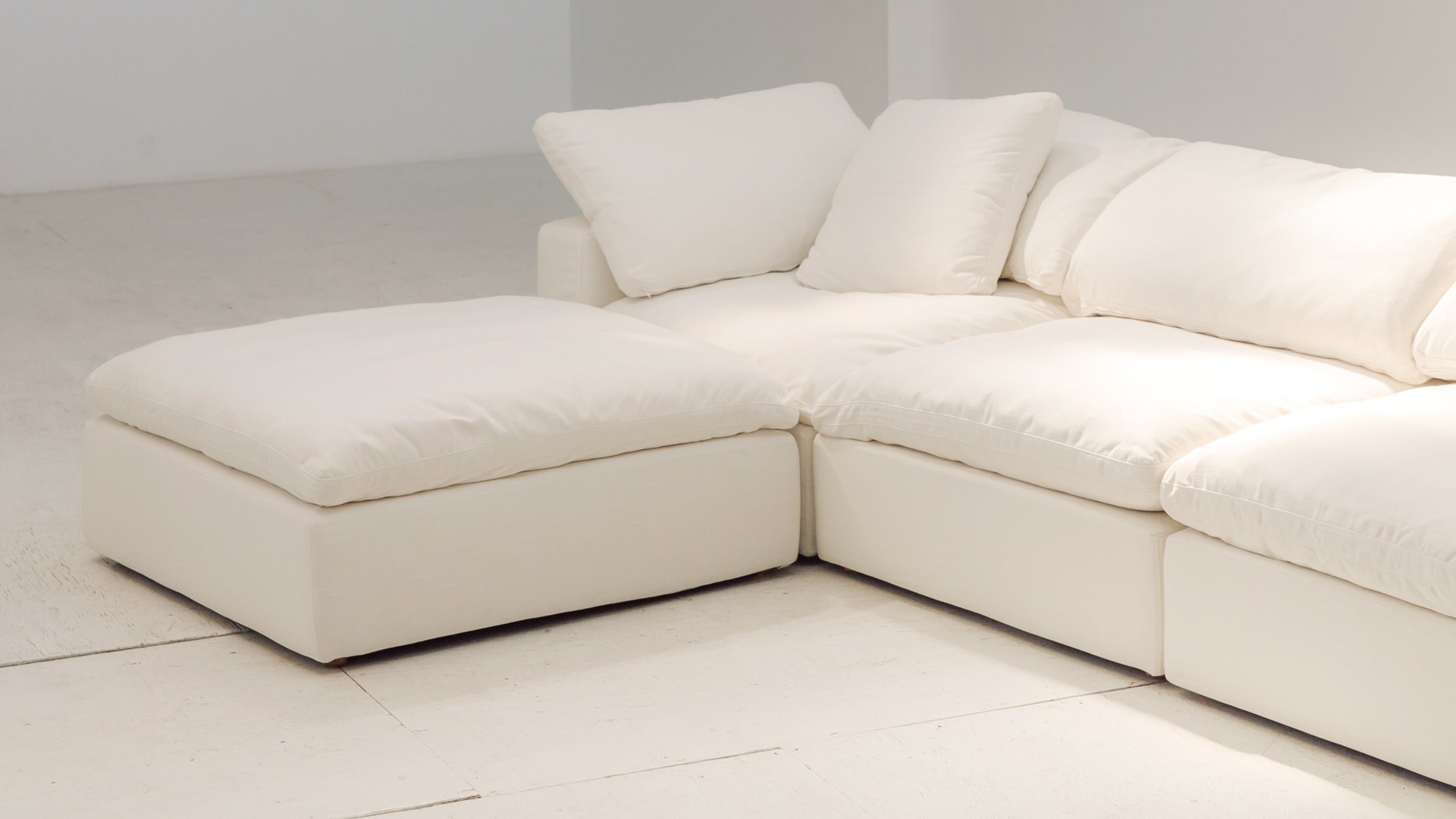 Movie Night™ 6 - Piece Modular U - Shaped Sectional, Large, Cream Linen - Sundays Company CanadaSEC-YJ-923-018