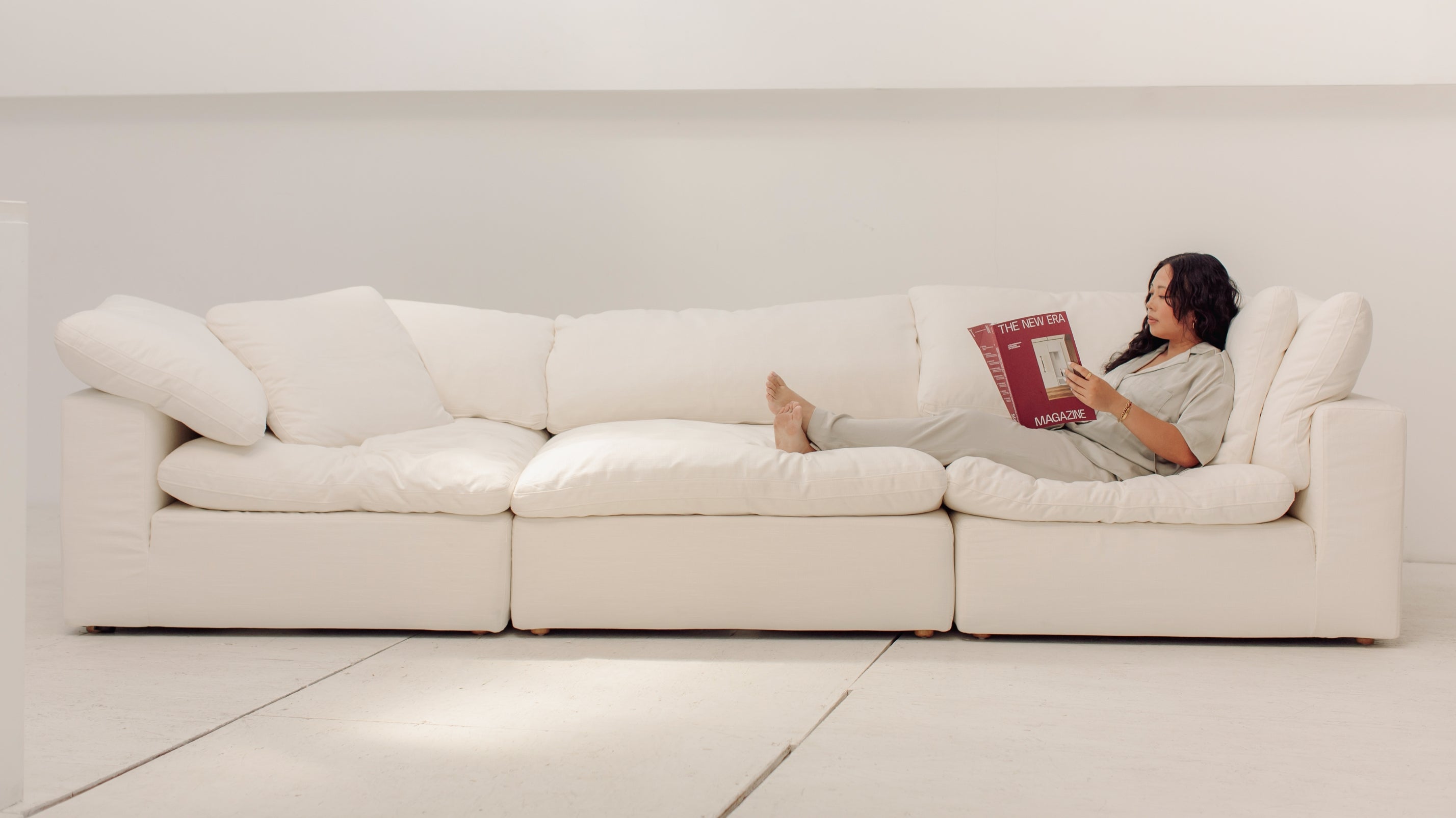 Movie Night™ 3-Piece Modular Sofa, Standard, Cream Linen