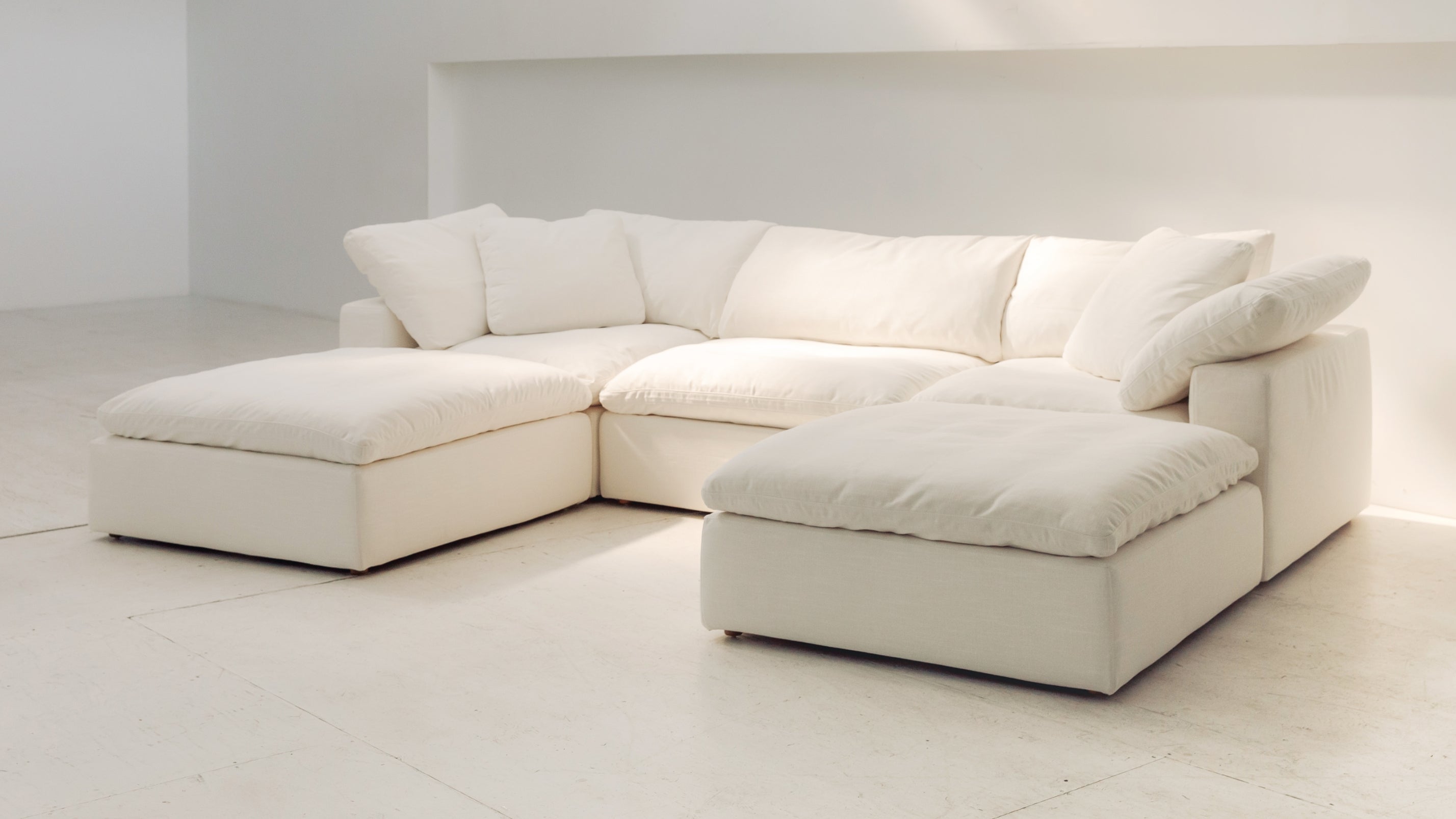 Movie Night™ 5-Piece Modular U-Shaped Sectional, Standard, Cream Linen